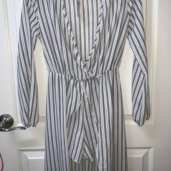 Maxi dress with shorts attached - Picture 4 of 7